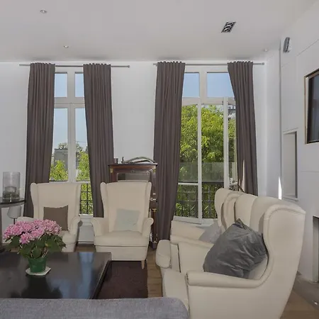 Apartment A Glorious 4br-3ba Apt In Tour Eiffel *