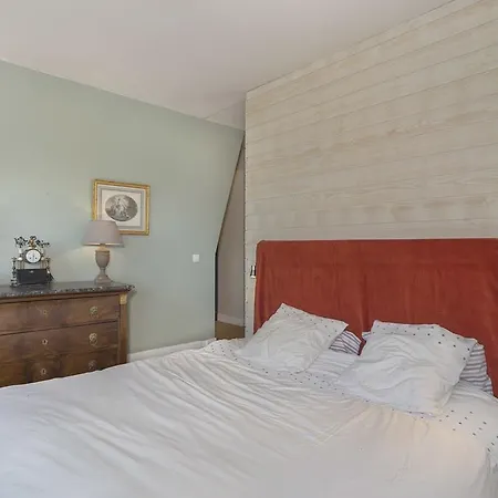 A Glorious 4br-3ba Apt In Tour Eiffel Apartment